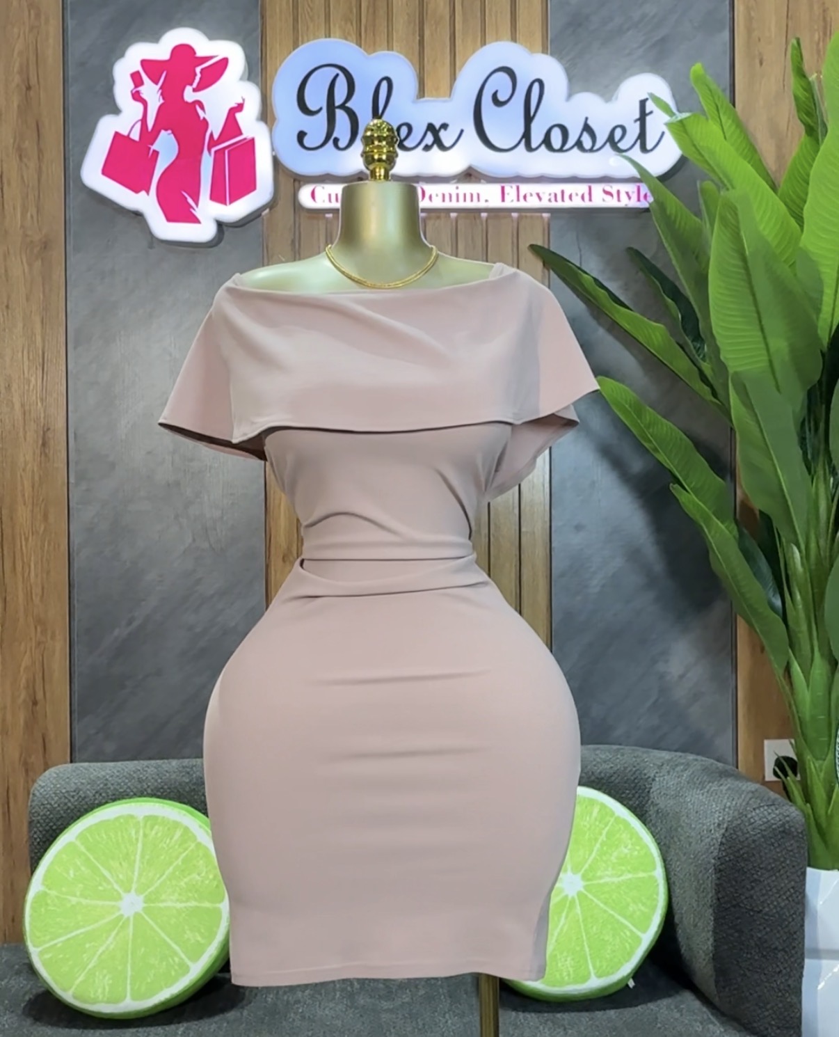 Stretchy gown